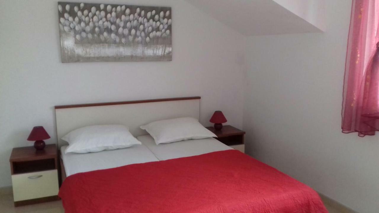 Apartment Vucica Sevid ภายนอก รูปภาพ