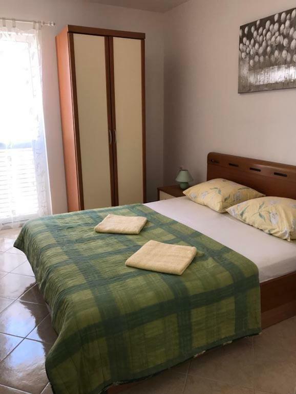 Apartment Vucica Sevid ภายนอก รูปภาพ